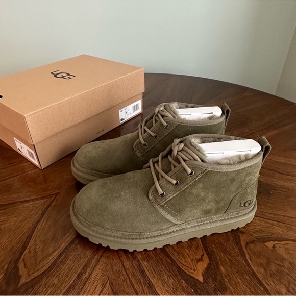 UGG Women’s Neumel Suede Chukka Boots in Burnt Olive - Picture 5 of 8